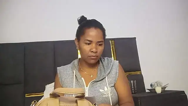 aleixane online show from April 1, 1:41 pm