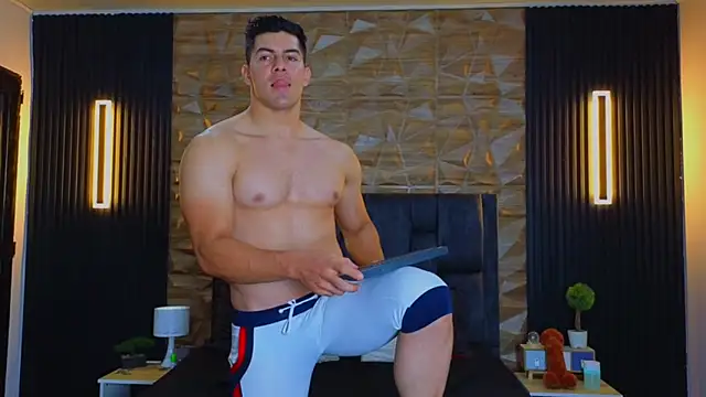 FelipeAndMarcello3 online show from February 6, 7:51 pm