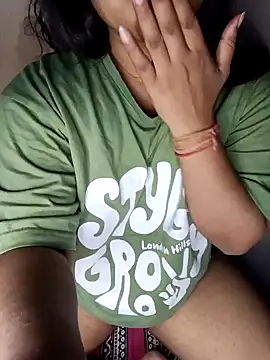 Sweet-Berry online show from February 6, 11:37 pm