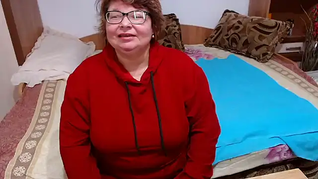 SweetMommaX online show from March 17, 3:07 pm