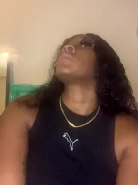 Foreignthababyy online show from January 6, 3:43 am