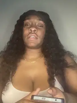 Foreignthababyy online show from February 9, 6:39 am