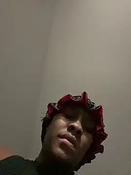 Foreignthababyy online show from April 8, 6:02 am