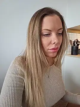 novaforyou1 online show from January 26, 1:25 pm