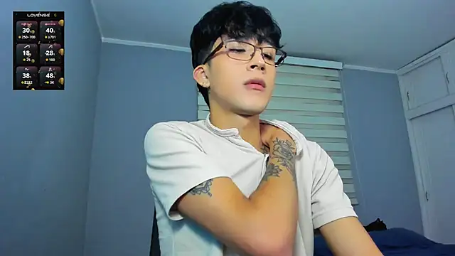 tom Howard online show from February 12, 11:00 pm