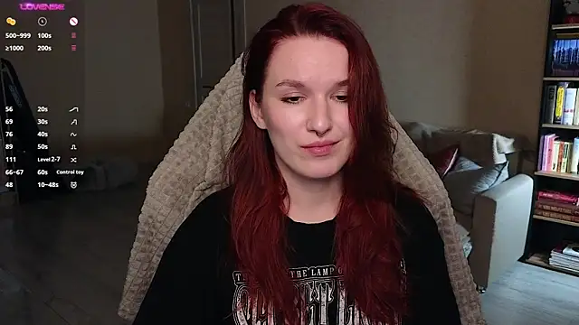 Snapshot of Val_lava chatting on November 23, 8:08 pm Val lava online show from November 23, 8:08 pm