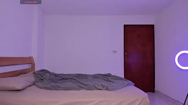 Snapshot of MitchellXD chatting on January 5, 12:10 pm MitchellXD online show from January 5, 12:10 pm