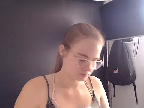 HellenMiyer1111 online show from January 16, 6:59 pm