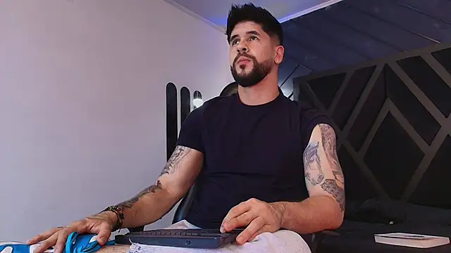 Petesevans online show from March 26, 11:21 pm