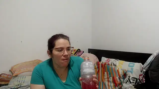 Snapshot of karlythoth@xh chatting on March 21, 4:18 pm karlythothxh online show from March 21, 4:18 pm