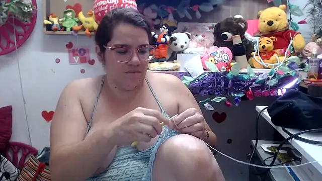 Snapshot of karlythoth@xh chatting on September 15, 5:46 pm karlythothxh online show from September 15, 5:46 pm