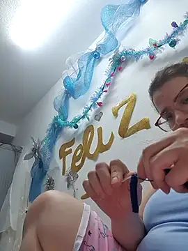 karlythothxh online show from November 9, 4:49 pm