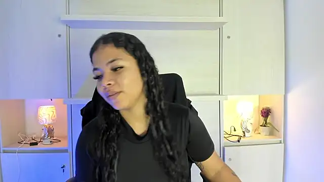 SophiaaStone online show from April 14, 12:22 pm