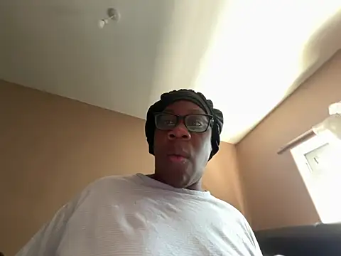 Snapshot of blacksexybeauty31 chatting on July 18, 10:41 am blacksexybeauty31 online show from July 18, 10:41 am