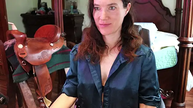 thornburyrose online show from March 26, 8:47 pm