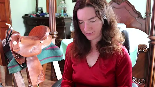 thornburyrose online show from April 1, 7:11 pm