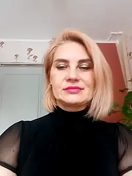 Snapshot of JennyOMay chatting on December 27, 5:20 am JennyOMay online show from December 27, 5:20 am
