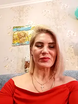 Snapshot of JennyOMay chatting on January 12, 3:28 am JennyOMay online show from January 12, 3:28 am
