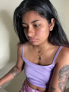 ChantalPetit online show from March 15, 4:02 pm