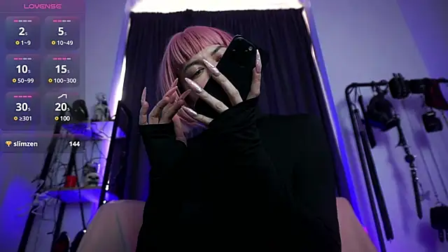 Snapshot of CyberXGoddess chatting on February 13, 11:17 am CyberXGoddess online show from February 13, 11:17 am