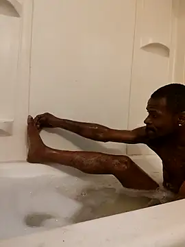 Snapshot of Maculine_Stayr chatting on December 2, 1:02 pm Maculine Stayr online show from December 2, 1:02 pm