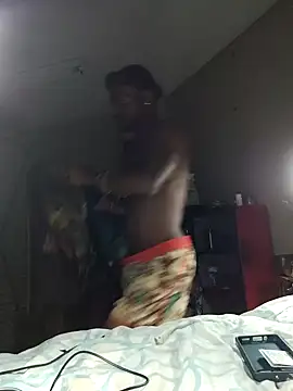 Snapshot of Maculine_Stayr chatting on December 19, 3:40 am Maculine Stayr online show from December 19, 3:40 am