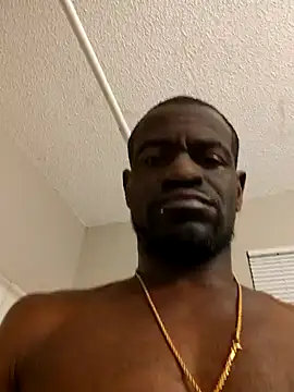 Snapshot of Maculine_Stayr chatting on December 25, 12:15 pm Maculine Stayr online show from December 25, 12:15 pm