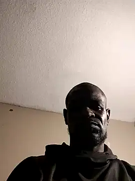 Snapshot of Maculine_Stayr chatting on January 12, 12:33 pm Maculine Stayr online show from January 12, 12:33 pm