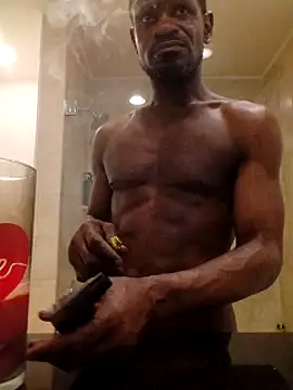 Snapshot of Maculine_Stayr chatting on February 15, 3:28 pm Maculine Stayr online show from February 15, 3:28 pm