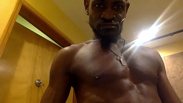 Snapshot of Maculine_Stayr chatting on January 18, 10:30 am Maculine Stayr online show from January 18, 10:30 am