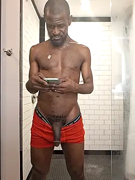 Snapshot of Maculine_Stayr chatting on March 26, 3:12 am Maculine Stayr online show from March 26, 3:12 am