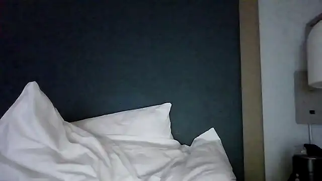 Snapshot of Maculine_Stayr chatting on April 9, 2:33 am Maculine Stayr online show from April 9, 2:33 am