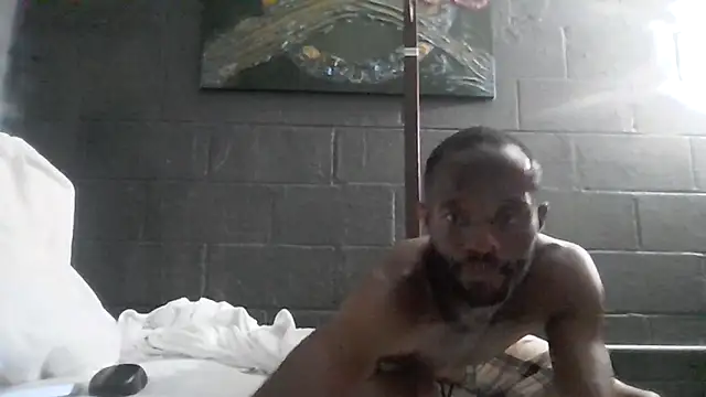 Snapshot of Maculine_Stayr chatting on May 21, 11:39 am Maculine Stayr online show from May 21, 11:39 am