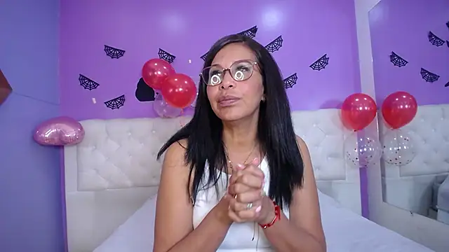 Shanon mature online show from February 17, 10:25 pm