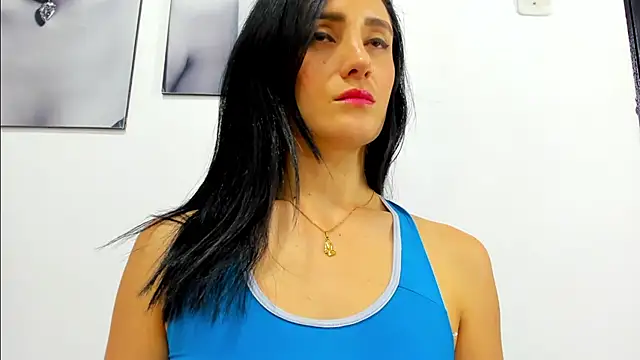 Snapshot of izzy_cum chatting on January 31, 3:11 pm izzy cum online show from January 31, 3:11 pm