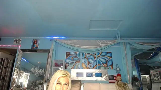 Snapshot of ADRIANNA_FOX chatting on February 27, 1:59 am ADRIANNA FOX online show from February 27, 1:59 am