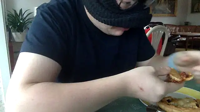 Snapshot of hamstergrabben chatting on February 25, 12:34 pm hamstergrabben online show from February 25, 12:34 pm