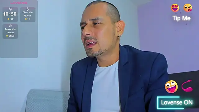 Snapshot of jhonyalzate2 chatting on December 28, 11:52 am jhonyalzate2 online show from December 28, 11:52 am