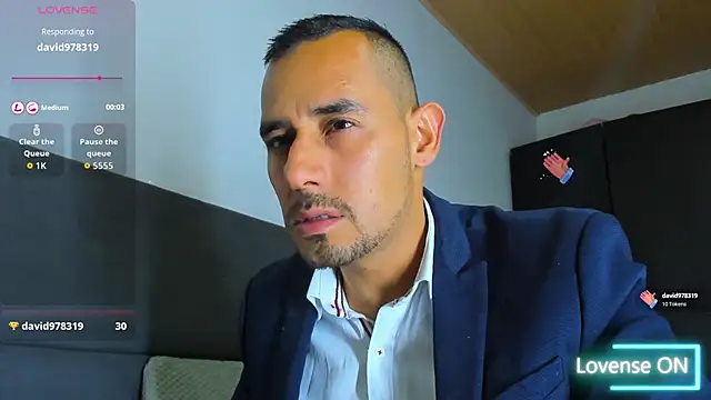 Snapshot of jhonyalzate2 chatting on November 10, 1:15 am jhonyalzate2 online show from November 10, 1:15 am