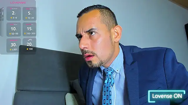 Snapshot of jhonyalzate2 chatting on November 20, 12:55 am jhonyalzate2 online show from November 20, 12:55 am