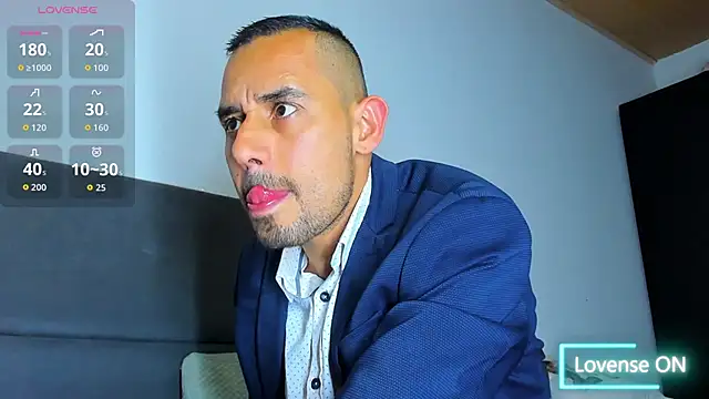 Snapshot of jhonyalzate2 chatting on November 28, 3:09 am jhonyalzate2 online show from November 28, 3:09 am