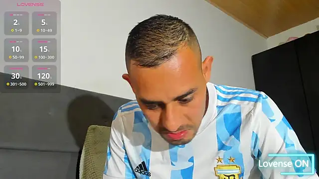 jhonyalzate2 online show from January 13, 4:07 am