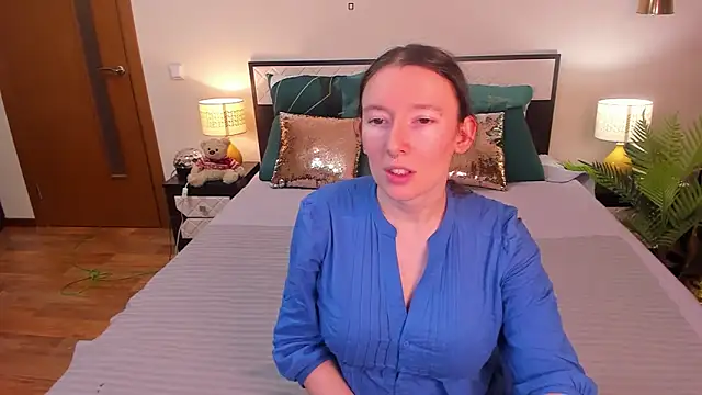 CatherineWalls online show from March 2, 4:14 am