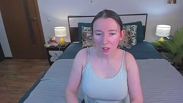 Snapshot of CatherineWalls chatting on June 11, 3:04 am CatherineWalls online show from June 11, 3:04 am