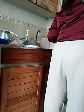 Vicky Rosse online show from March 17, 7:28 pm