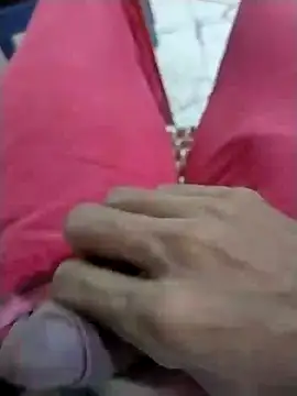 Snapshot of Lachuchaenlacara1988 chatting on February 3, 3:09 am Lachuchaenlacara1988 online show from February 3, 3:09 am