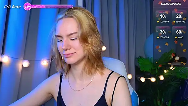 Snapshot of Ramona___ chatting on November 12, 6:14 am Ramona online show from November 12, 6:14 am