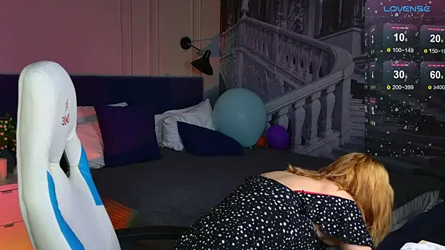 Snapshot of Ramona___ chatting on November 29, 6:16 am Ramona online show from November 29, 6:16 am