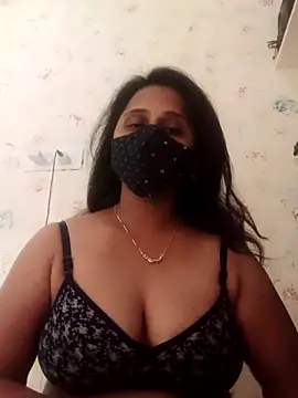 Snapshot of Indiantina chatting on December 23, 9:16 am Indiantina online show from December 23, 9:16 am