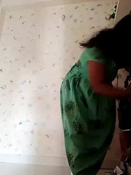 Snapshot of Indiantina chatting on January 8, 7:13 am Indiantina online show from January 8, 7:13 am